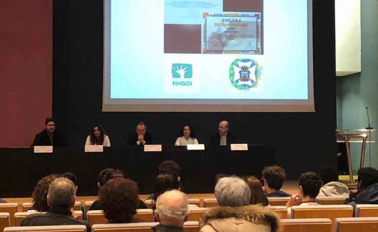 Entrega de diplomas del video "Cómete el mundo"